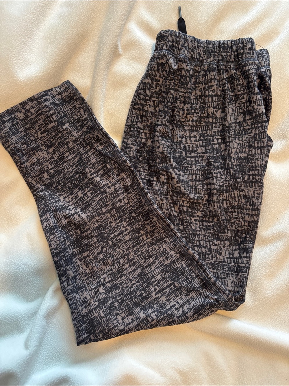 Scorpio Sol Black & Gray Patterned Jogger Pants